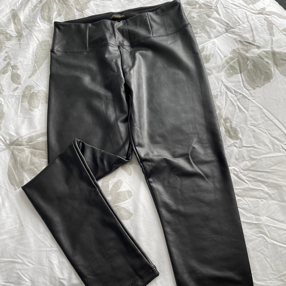 Faux leather pants/legging
